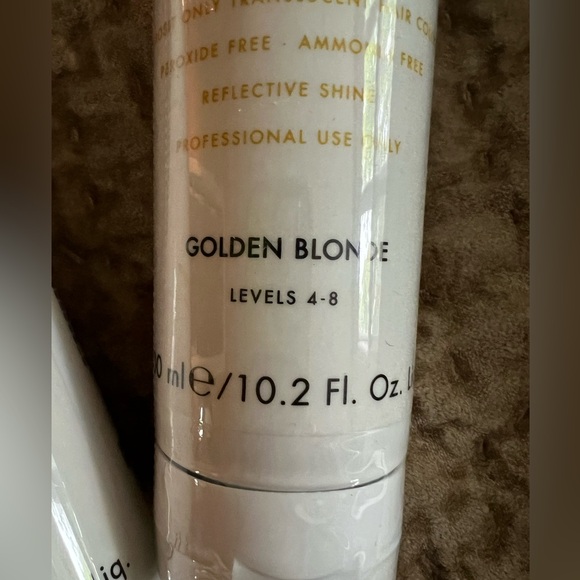 Sebastian cellophane golden blonde laminate hair color - Picture 2 of 5